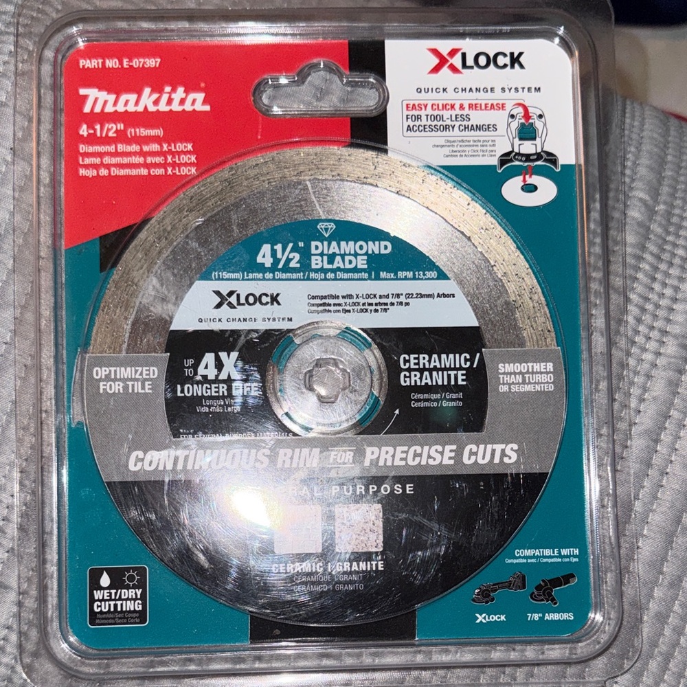 Makita Diamond Blade for Precise Cuts - Silver